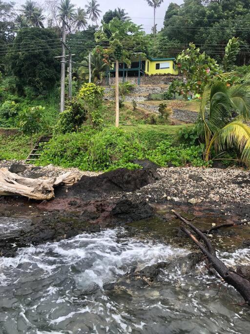 Limericks By The Sea Savusavu Esterno foto